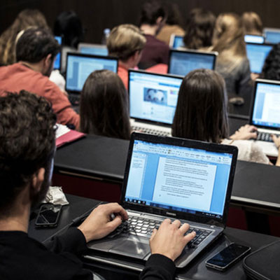 开拓，，立异生长